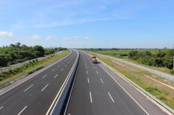 Phó Thủ tướng chỉ đạo thu xếp vốn làm đường cao tốc Bắc-Nam