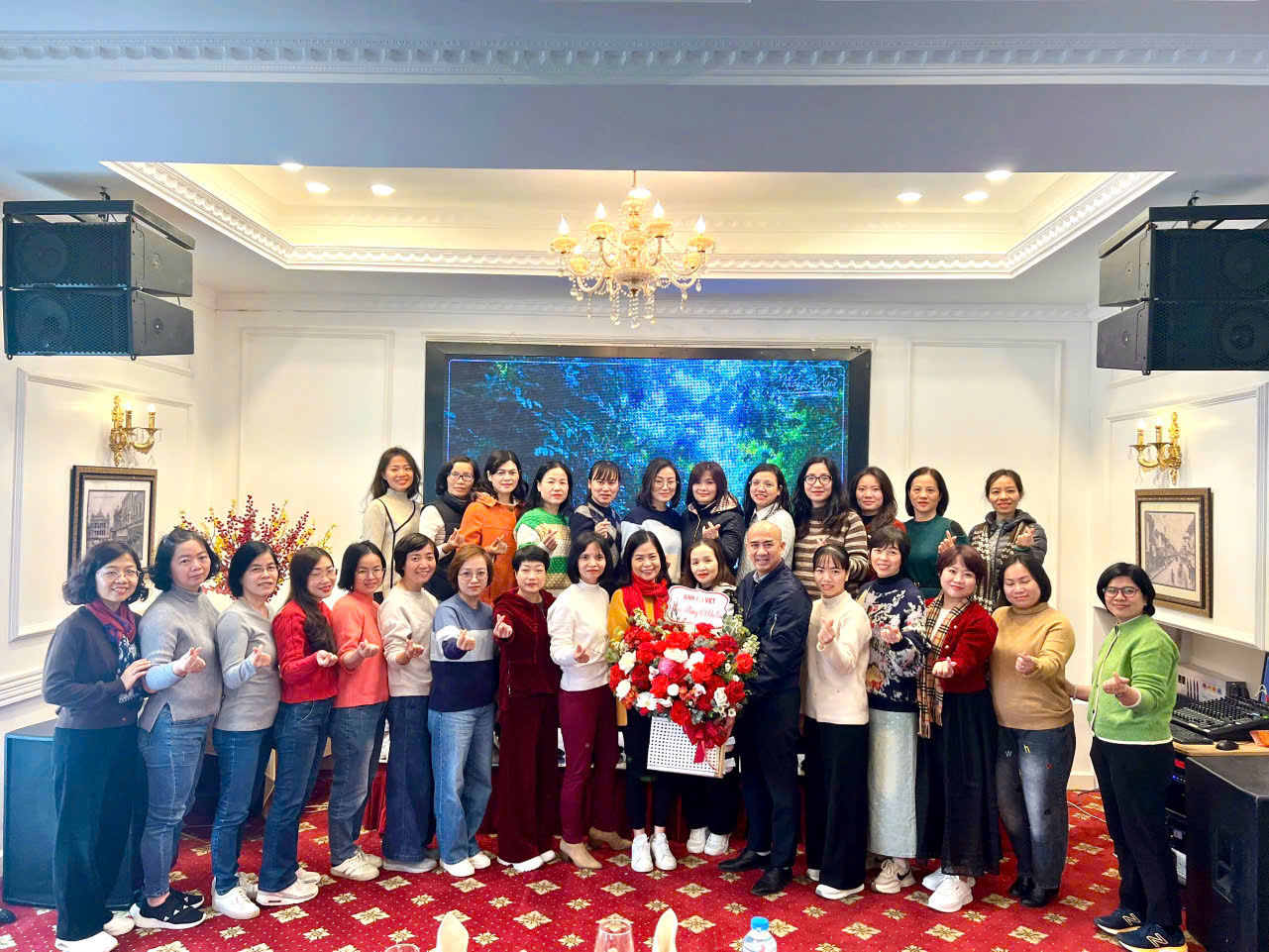 Công đoàn Viện Vswin1 Vswin casino tổ chức chương trình tham quan chào mừng ngày Quốc tế Phụ nữ 8/3